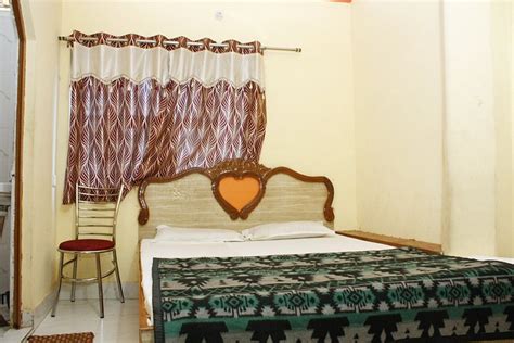 HOTEL P N GANGA (Varanasi) - Lodge Reviews, Photos, Rate Comparison ...