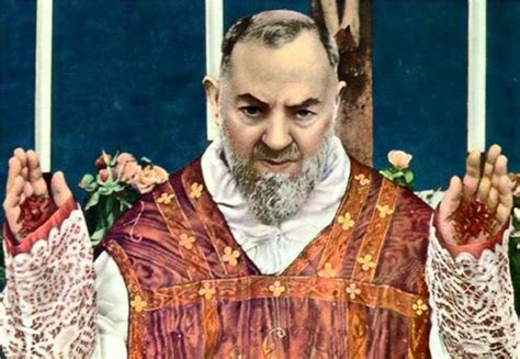 saint padre pio stigmata | Preghiere per la guarigione, Cattolico ...