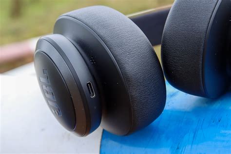 JBL Live 770NC review: affordable over-ear headphones - Galaxus