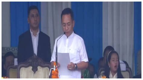 Sikkim CM Oath Ceremony: प्रेम सिंह तमांग ने लगातार दूसरी बार सिक्किम ...