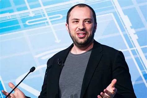 WhatsApp CEO quits Facebook over data privacy concerns
