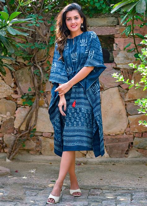 Get Natural Dye Indigo Lotus Print Kaftan Dress at ₹ 1649 | LBB Shop