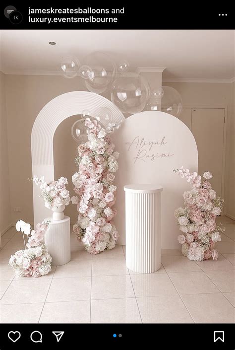 Bridal Shower Decorations with Flowers and Balloons