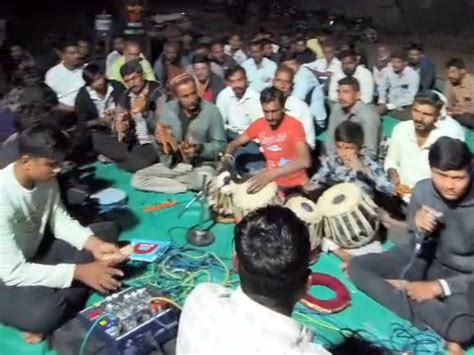Khambha BPL Colony Hanuman Mandir Bhakts Bhid Samuh Hanuman Chalisa ...