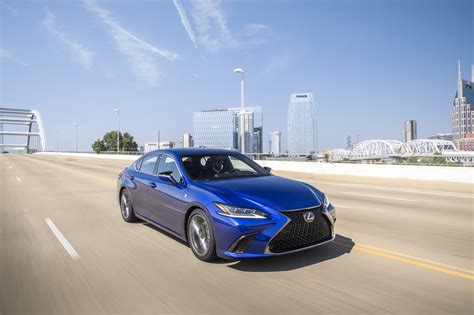 Photo Gallery: The 2019 Lexus ES 350 F SPORT in Ultrasonic Blue & Ultra White – Lexus Enthusiast ...