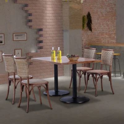 Table Chair Set Restaurant 的图像结果