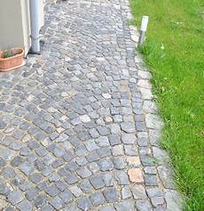 pflastersteine verfugen splitt gartenwege und pl 228 tze selber pflastern pflastersteine verfugen splitt gartenwege und pl 228 tze selber pflastern