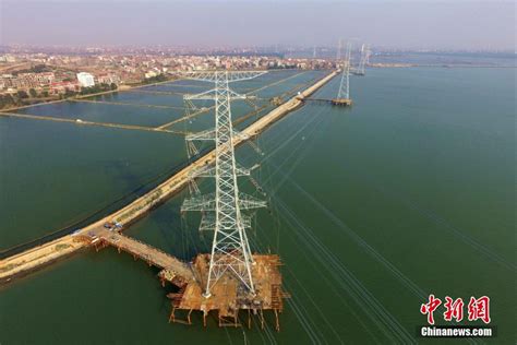 海上100メートルの送電線点検 福建省湄洲湾 写真8枚 国際ニュース：AFPBB News
