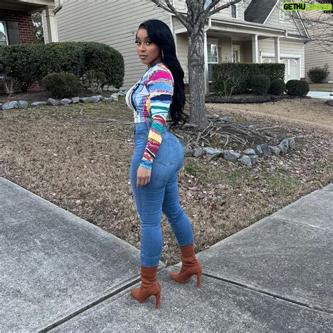 Crystal Hughes Wiki, Biography, Age, Photos, Spouse and more