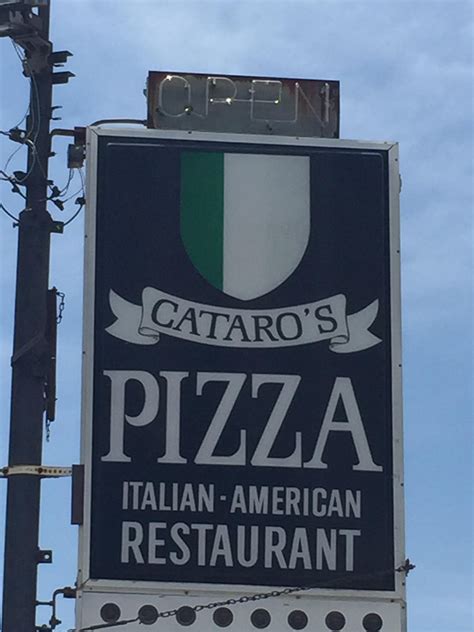 CATARO’S PIZZA, Milwaukee - Menú, Precios y Restaurante Opiniones ...