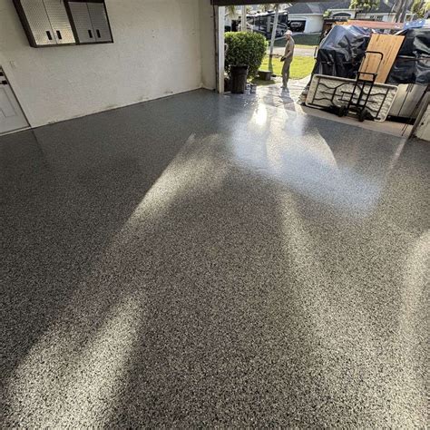 Domino Flake Epoxy Floor | Classic Black & White Blend