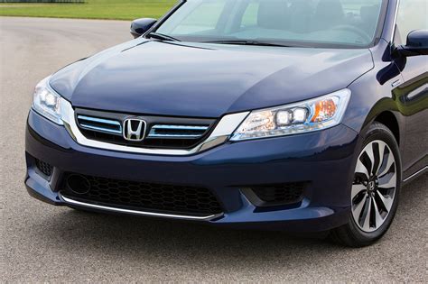 2014 Honda Accord Hybrid First Drive - Automobile Magazine