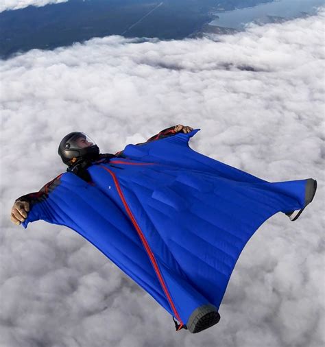 How Dangerous Are Wing Suits at Stacey Diaz blog