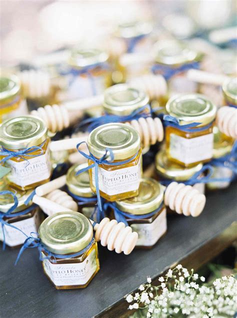 Personalized wedding favors online