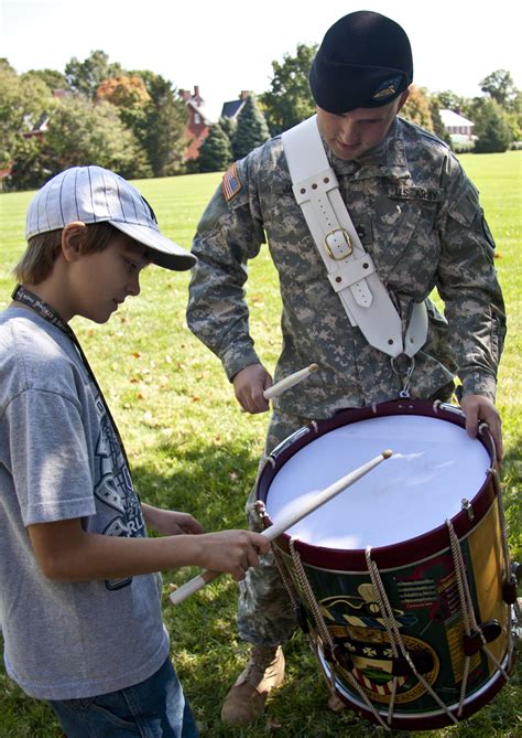 Fife and Drum Outreach | Article | The United States Army