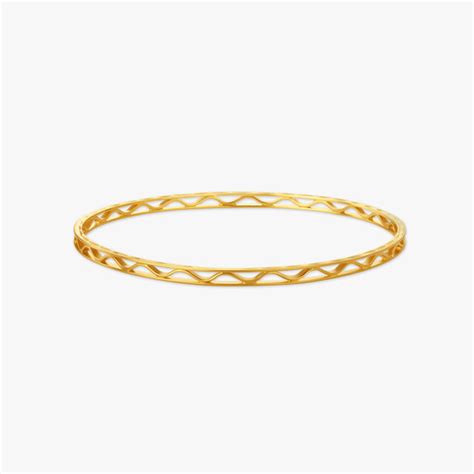 Gleaming Wavy Bangle
