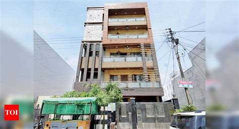 Youths open fire near PSP chief’s house | Noida News - Times of India