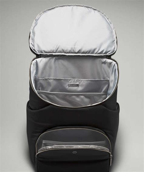 Lululemon New Parent Backpack 17L - Black / Silver Drop (First Release ...