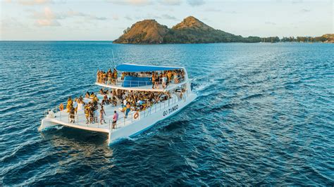 What Is Yacht Rock? A Guide to the Genre & Our 10 Best Yacht Rock Songs ...