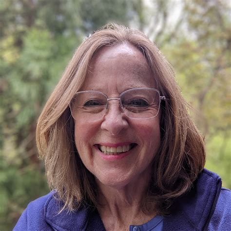 Sue Anne Golden – Medium