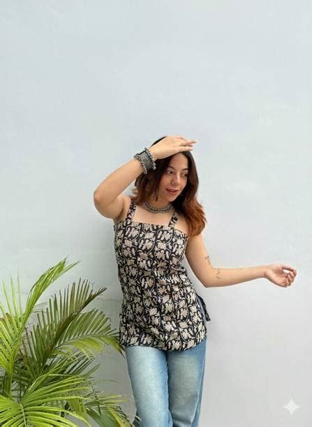 Backless Kurti - Buy Backless Kurti online at Best Prices in India ...