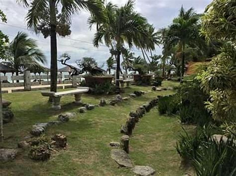 REPUBLIC OF INOBAHAN BEACH RESORT (Carabao Island) - Hotel Reviews ...