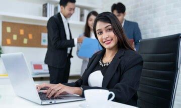 Indian Business Women 的图像结果