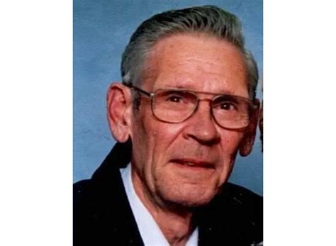 Lyle E Reed Obituary (2024) - Burlington, IA - Lunning Funeral Chapel