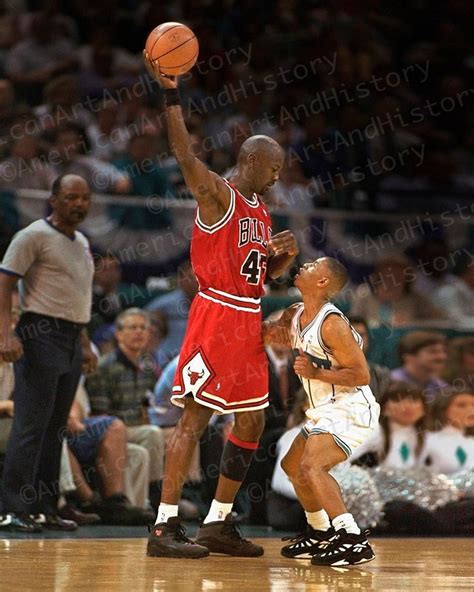 Muggsy Bogues Dunk