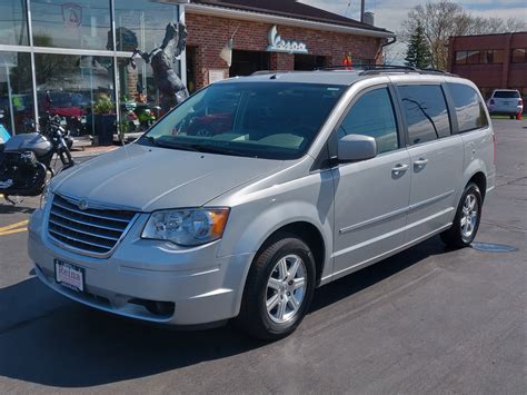 2009 Chrysler Town