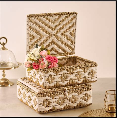 Closed Box Hamper
