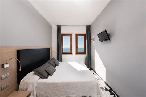 AFFITTACAMERE LO SCOGLIO (Monterosso al Mare) - Guesthouse Reviews ...