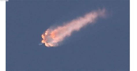 Moments after launch, SpaceX's Starship rocket explodes above Gulf of ...