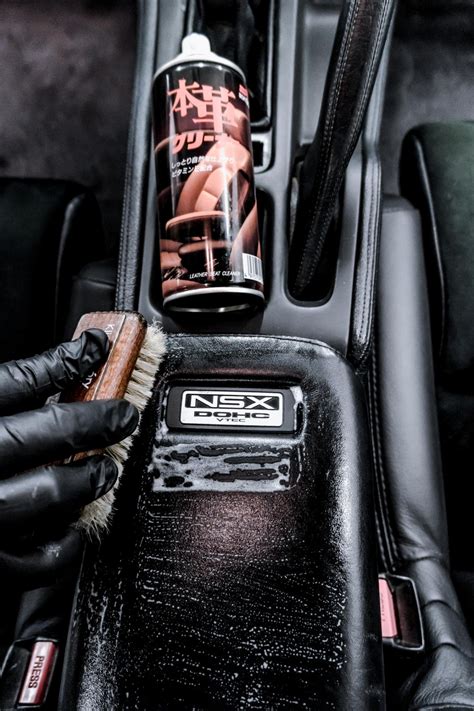 Leather Seat Cleaner Soft99 | Autobrilho detail shop - Produtos de Car ...