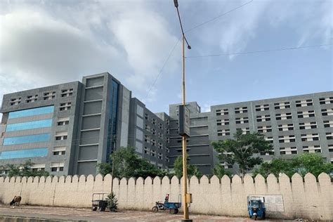 GMERS Medical College & Hospital Junagadh Campus: Photos, Virtual Tour