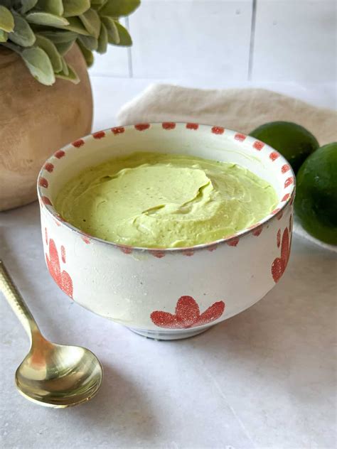 5 Minute Avocado Lime Crema Sauce Recipe with Yogurt - Mallory the ...