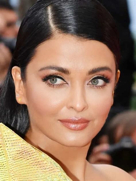 Happy Birthday Aishwarya Rai!| mirchiplus