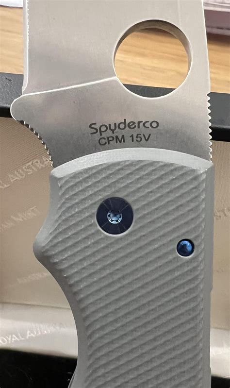 Spyderco BBB Shaman CPM-15V Mod…. Replaced the factory smooth brown G10 ...