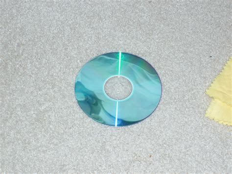 Clean CD Disc with Toothpaste 的图像结果