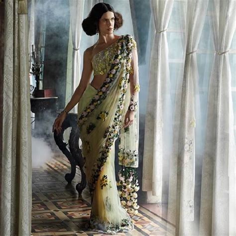 51 Majestic Bridal Sarees From Ace Designers To Make You Shine Like A ...