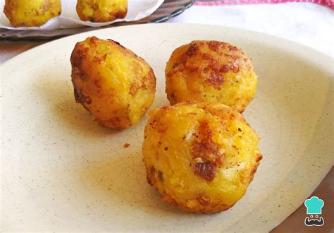 Bolón de verde ecuatoriano - Receta con queso y chicharrón