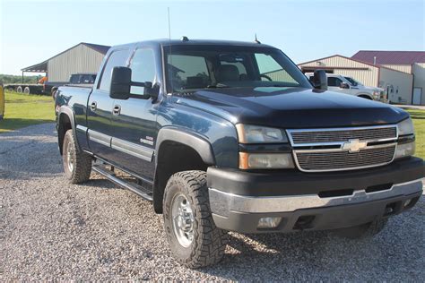 2005 Chevrolet Silverado 2500HD 4X4 – Griesel Motors