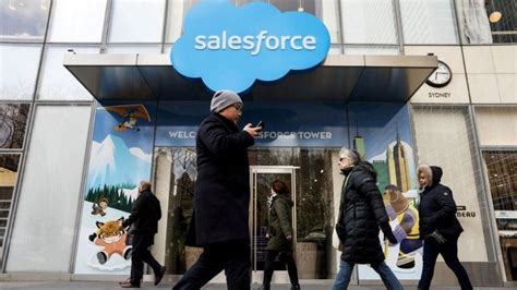 After firing 4,000 employees, Salesforce admits confidence in gen AI is ...
