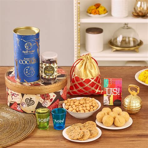 Buy Poker Diwali Gift Hamper Online | Dottedi