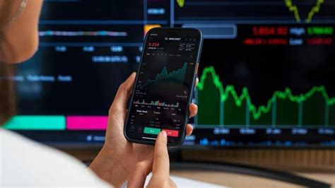 Credit cycle bottoming: Emkay’s top picks are Maruti, Shriram Fin ...