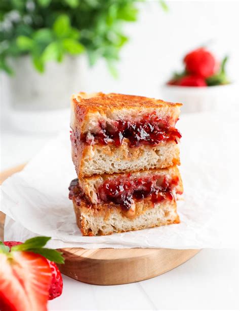 Fried Peanut Butter and Jelly Sandwich - Planted in the Kitchen