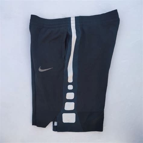 Nike elite black white short, Men's Fashion, Activewear on Carousell