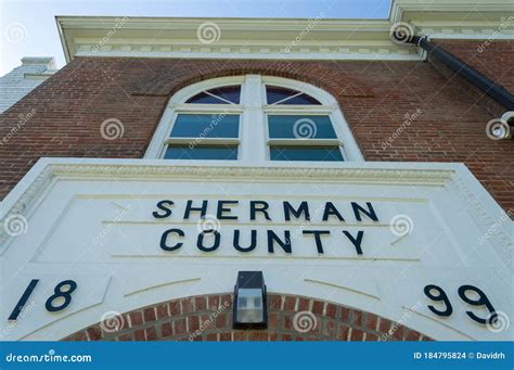 Upward View from the Entrance of the Sherman County Courthouse in Moro, Oregon, USA Editorial ...