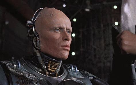 4分钟看完《机器战警》，小伙全身重伤，只剩大脑完整，被科学家改造成了机器人_哔哩哔哩_bilibili