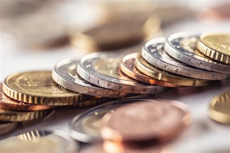 California Couple Sells One Million Pennies Found Cleaning Relative's ...